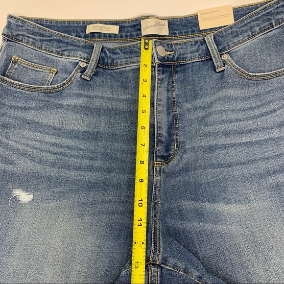 Universal Thread Vintage Stretch Distressed High Rise Slim Straight Crop Jeans - Picture 14 of 16